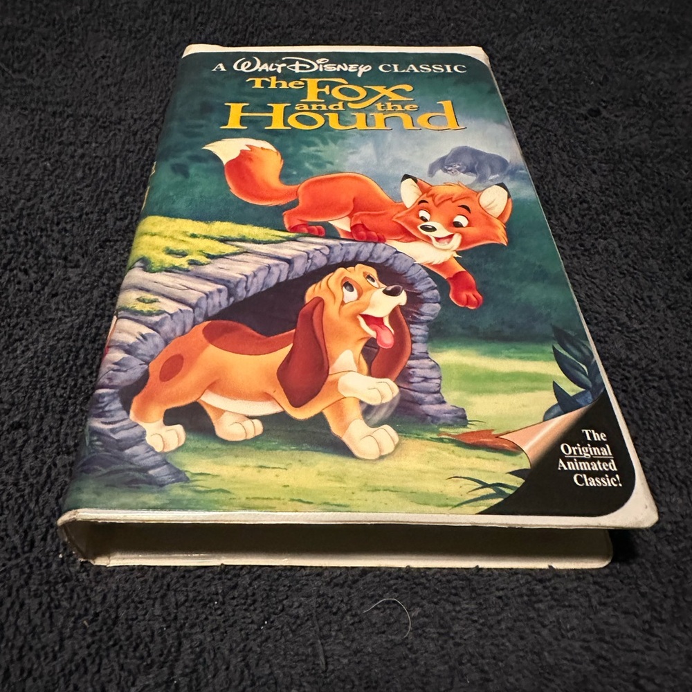 Disney The Fox and the Hound VHS with Green and Brown Cover